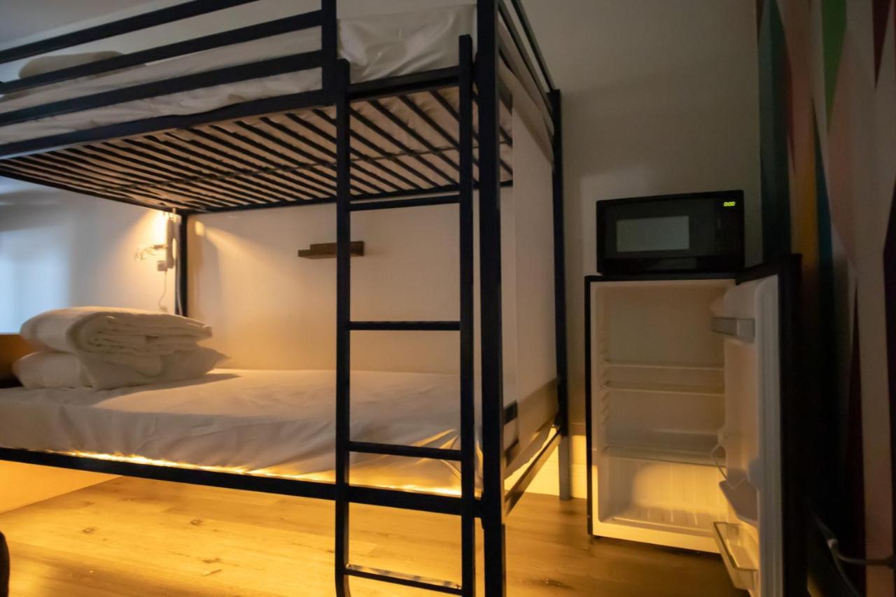 Bposhtels Charlotte Hostel Bagian luar foto